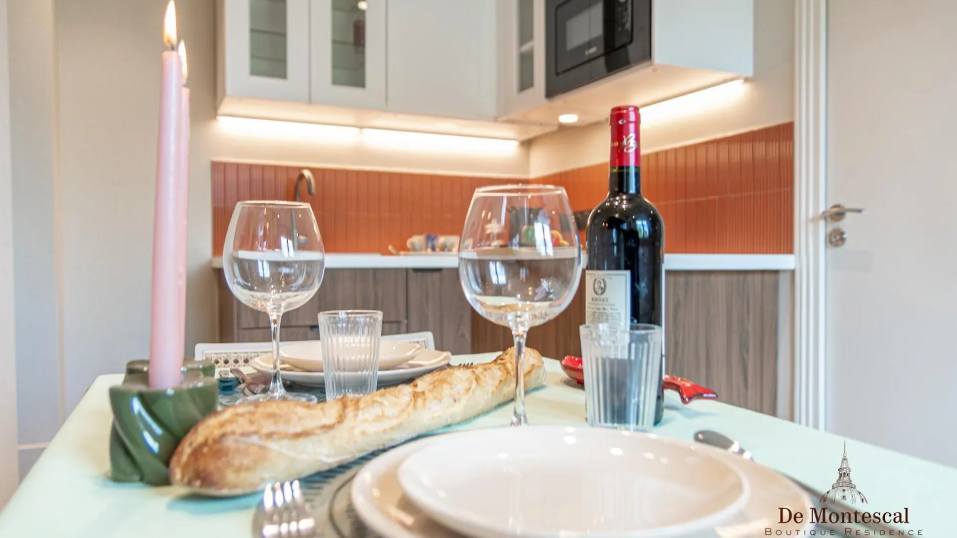 De Montescal- Montparnasse With Ac 11 To 14m2 In A Prime Location Apartment