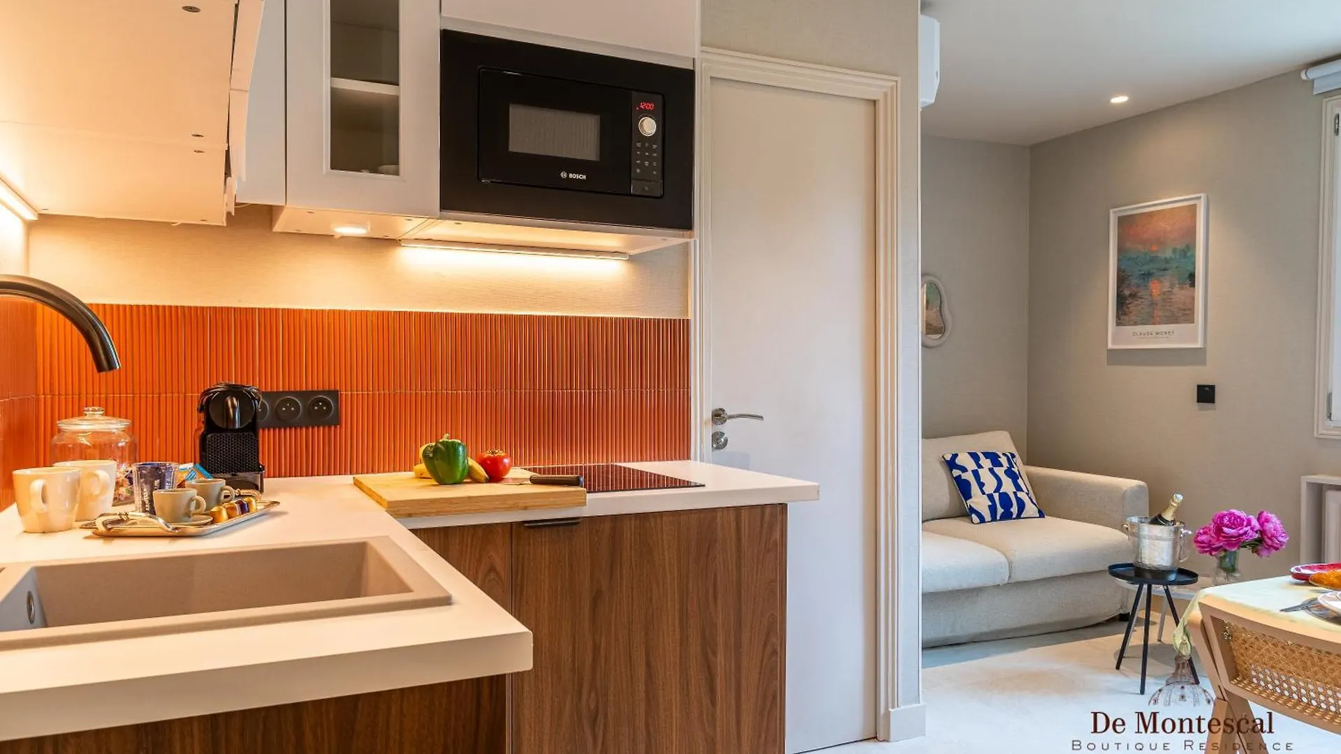 De Montescal- Montparnasse With Ac 11 To 14m2 In A Prime Location Paris