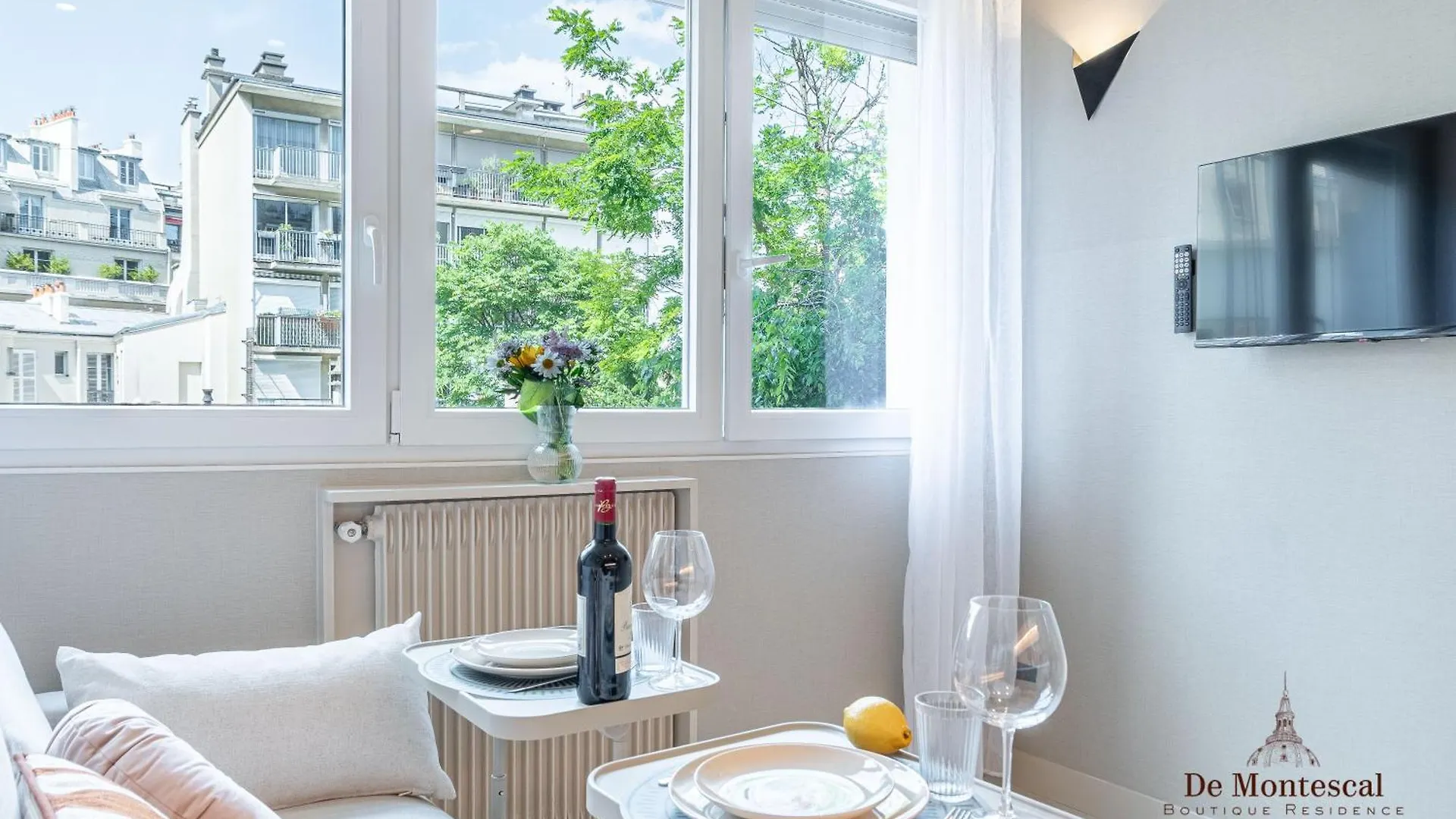 De Montescal- Montparnasse With Ac 11 To 14m2 In A Prime Location Apartment *