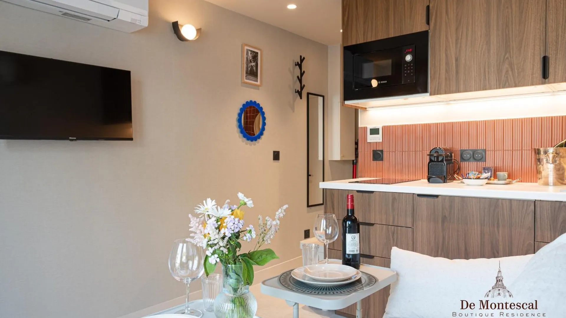 De Montescal- Montparnasse With Ac 11 To 14m2 In A Prime Location Paris