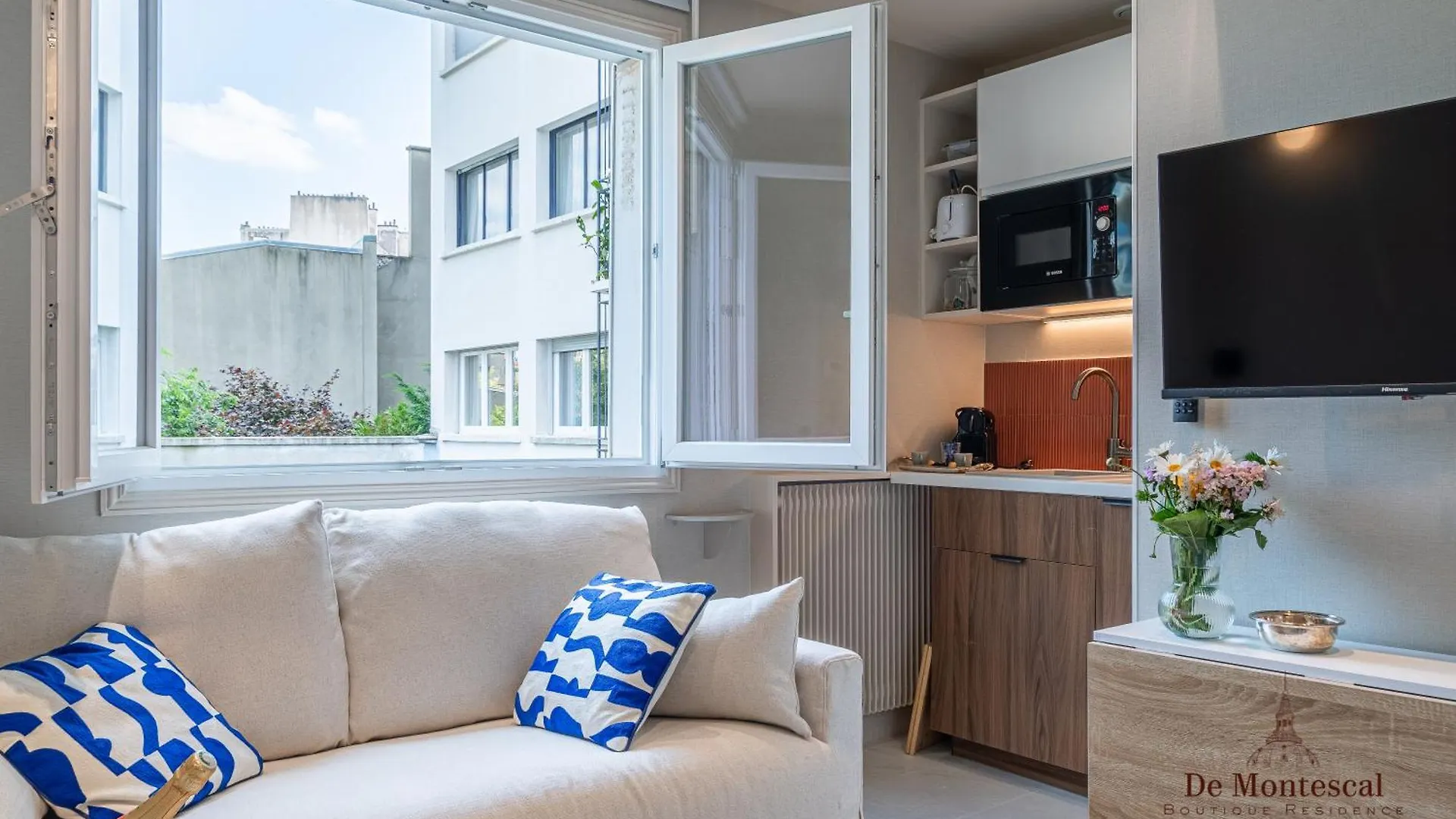 De Montescal- Montparnasse With Ac 11 To 14m2 In A Prime Location Apartment